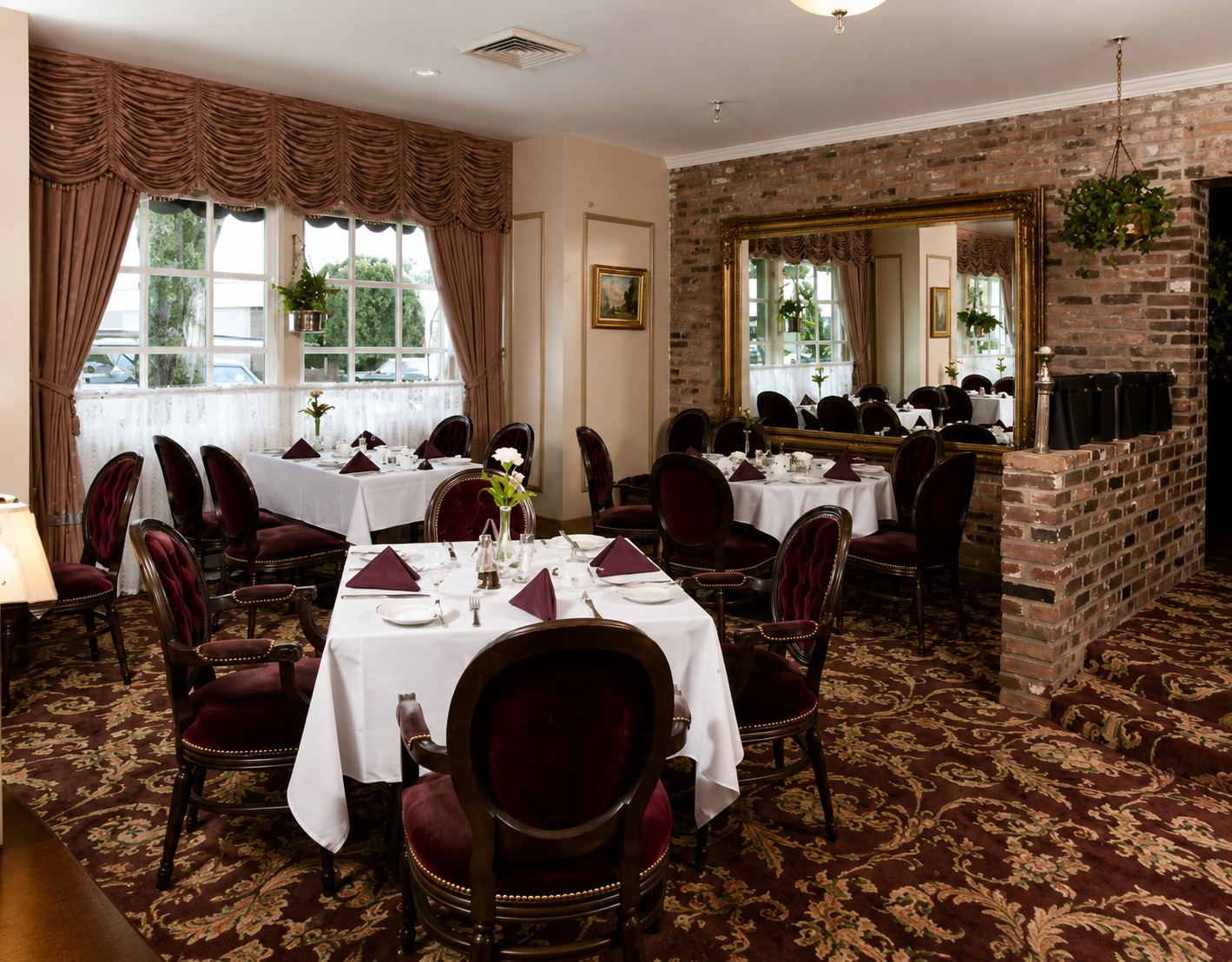 Churchill's Restaurant