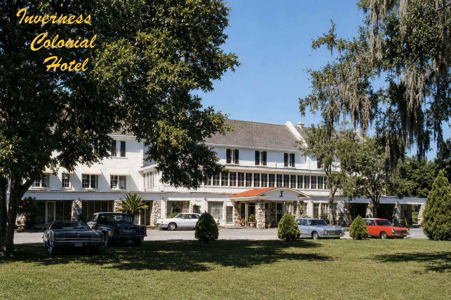 Early postcard of the Colonial Hotel